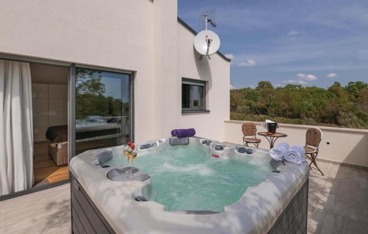 Villa Izabel With Hot Whirpool Krnica Exteriér fotografie