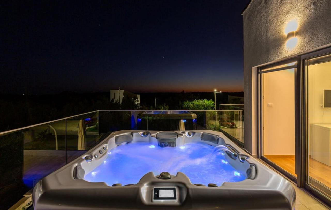 Villa Izabel With Hot Whirpool Krnica Exteriér fotografie